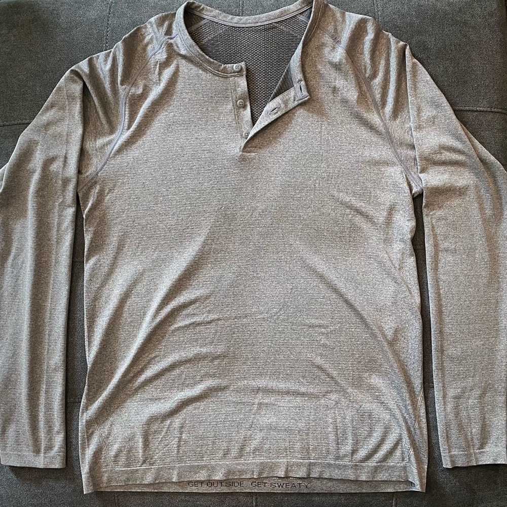 Mens Lululemon Grey long sleeve